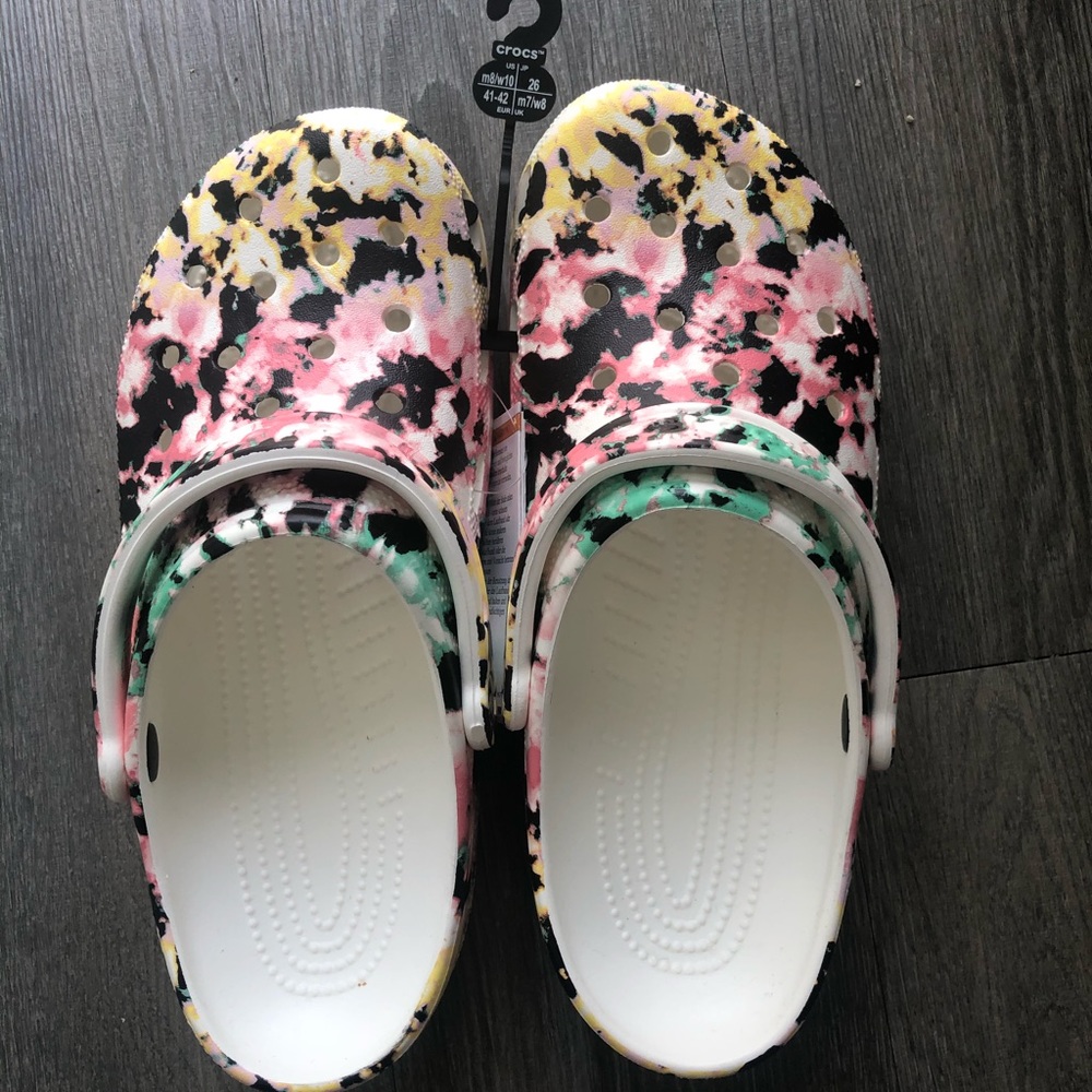 Crocs